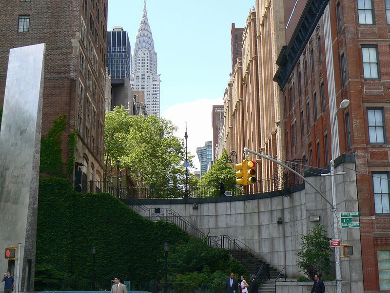 Chrysler Building: Chrysler Building vu de la 43eme Street 5
